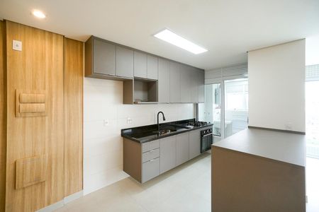 Apartamento para alugar com 81m², 2 quartos e 2 vagasCozinha