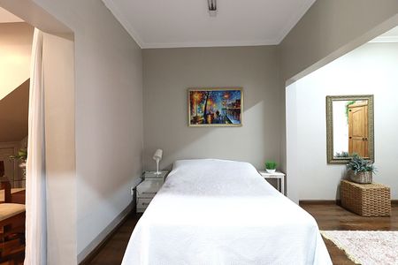 Dormitório  de apartamento para alugar com 1 quarto, 90m² em São João, Porto Alegre