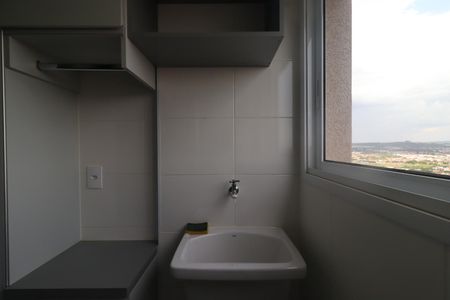 Cozinha de kitnet/studio para alugar com 1 quarto, 33m² em Ribeirânia, Ribeirão Preto