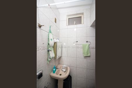 Casa à venda com 360m², 4 quartos e 1 vaga Casa à venda com 360m², 4 quartos e 1 vagaBanheiro da Suíte