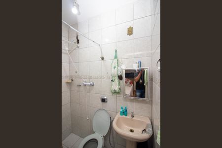 Casa à venda com 360m², 4 quartos e 1 vaga Casa à venda com 360m², 4 quartos e 1 vagaBanheiro da Suíte