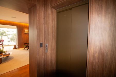 Apartamento à venda com 253m², 3 quartos e 5 vagasHall de Entrada