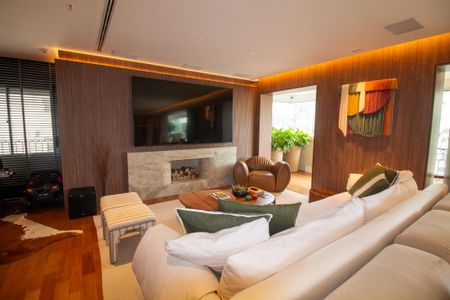 Apartamento à venda com 253m², 3 quartos e 5 vagasSala 2