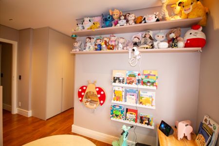 Apartamento à venda com 253m², 3 quartos e 5 vagasSuíte 2