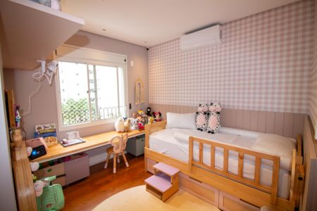 Apartamento à venda com 253m², 3 quartos e 5 vagasSuíte 2