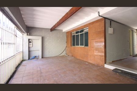 Casa para alugar com 120m², 2 quartos e 3 vagas Casa para alugar com 120m², 2 quartos e 3 vagasGaragem