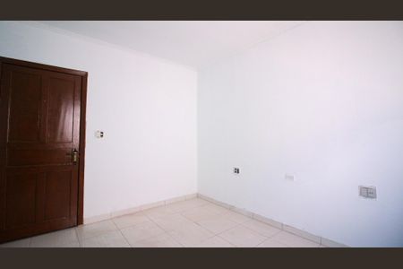 Casa para alugar com 120m², 2 quartos e 3 vagas Casa para alugar com 120m², 2 quartos e 3 vagasQuarto 2