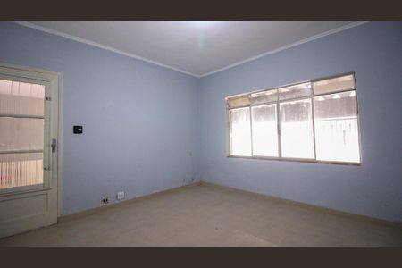 Casa para alugar com 120m², 2 quartos e 3 vagas Casa para alugar com 120m², 2 quartos e 3 vagasSala