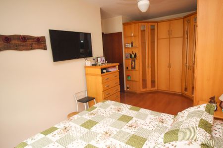 Apartamento à venda com 160m², 3 quartos e 2 vagasQuarto 1