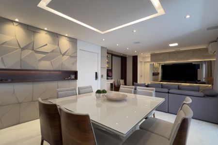 Apartamento à venda com 157m², 3 quartos e 4 vagasSala