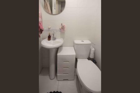 Apartamento para alugar com 34m², 2 quartos e sem vagaBanheiro