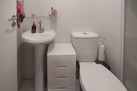 Apartamento para alugar com 34m², 2 quartos e sem vagaBanheiro