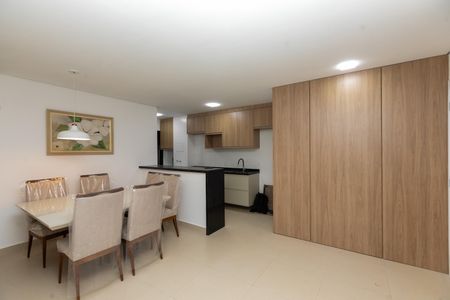 Sala Principal de apartamento para alugar com 3 quartos, 74m² em Fazenda Santa Cândida, Campinas