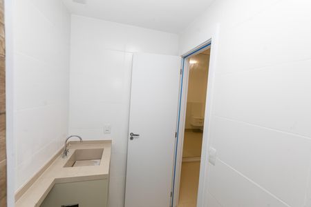 Apartamento à venda com 74m², 3 quartos e 1 vaga Apartamento à venda com 74m², 3 quartos e 1 vagaBanheiro Suite
