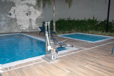 Apartamento à venda com 74m², 3 quartos e 1 vaga Apartamento à venda com 74m², 3 quartos e 1 vagaPiscina