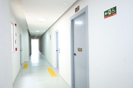 Apartamento para alugar com 32m², 2 quartos e sem vagaÁrea comum - Saguão do andar