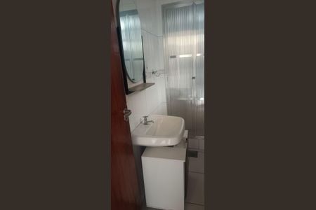 Apartamento para alugar com 62m², 2 quartos e sem vagaBanheiro