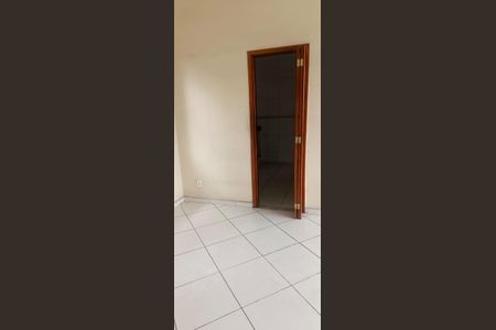 Quarto de apartamento para alugar com 2 quartos, 62m² em Rocha Miranda, Rio de Janeiro