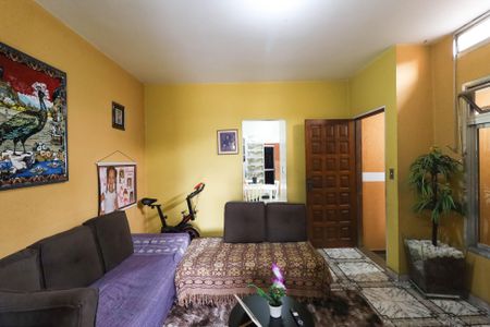 Casa à venda com 100m², 2 quartos e 3 vagas