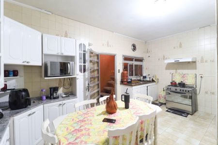 Casa à venda com 100m², 2 quartos e 3 vagas