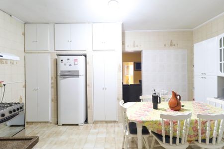Casa à venda com 100m², 2 quartos e 3 vagas