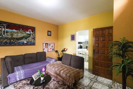 Casa à venda com 100m², 2 quartos e 3 vagas
