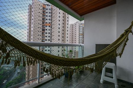 Apartamento para alugar com 116m², 3 quartos e 2 vagasVaranda