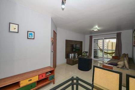 Sala de apartamento para alugar com 3 quartos, 116m² em Chácara Agrindus, Taboão da Serra