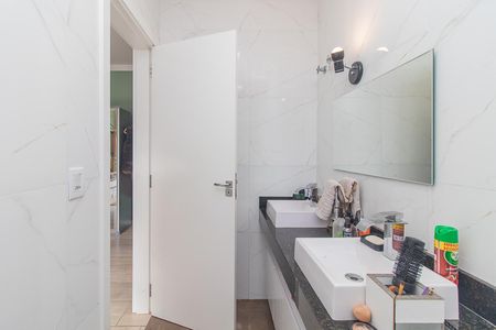 Casa de condomínio à venda com 170m², 3 quartos e 1 vagaBanheiro