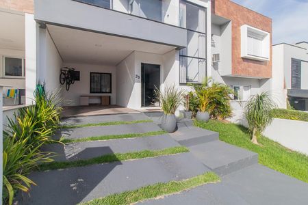 Casa de condomínio à venda com 170m², 3 quartos e 1 vagaFachada
