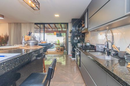 Casa de condomínio à venda com 170m², 3 quartos e 1 vagaCozinha