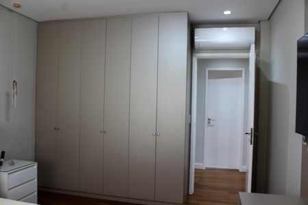 Apartamento à venda com 185m², 3 quartos e 2 vagas