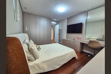 Apartamento à venda com 185m², 3 quartos e 2 vagas