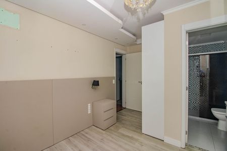 Apartamento à venda com 71m², 3 quartos e 2 vagas Apartamento à venda com 71m², 3 quartos e 2 vagasSuíte