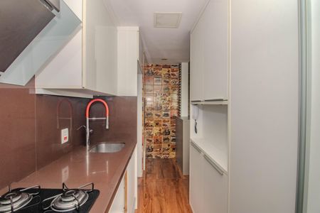 Apartamento à venda com 71m², 3 quartos e 2 vagas Apartamento à venda com 71m², 3 quartos e 2 vagasCozinha e Área de Serviço