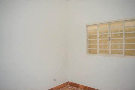 Casa para alugar com 90m², 2 quartos e 1 vaga