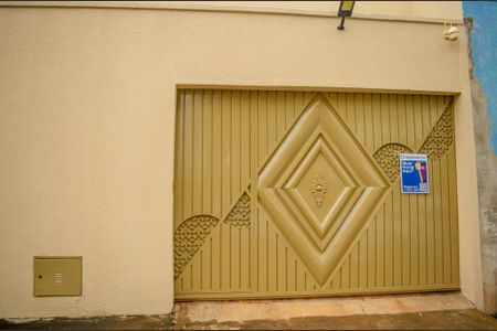 Casa para alugar com 90m², 2 quartos e 1 vaga