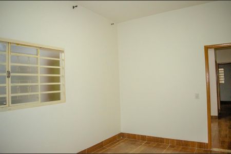 Casa para alugar com 90m², 2 quartos e 1 vaga