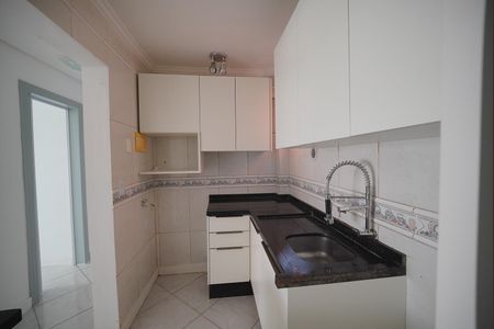 Cozinha de apartamento para alugar com 3 quartos, 41m² em Barreiros, São José