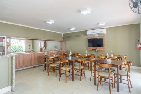 Apartamento para alugar com 60m², 2 quartos e 1 vaga Apartamento para alugar com 60m², 2 quartos e 1 vagaÁrea comum - Salão de festas