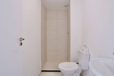 Apartamento para alugar com 34m², 2 quartos e sem vaga Apartamento para alugar com 34m², 2 quartos e sem vagaBanheiro