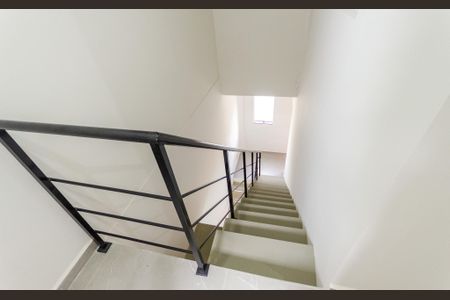 Casa para alugar com 50m², 2 quartos e sem vagaEscada