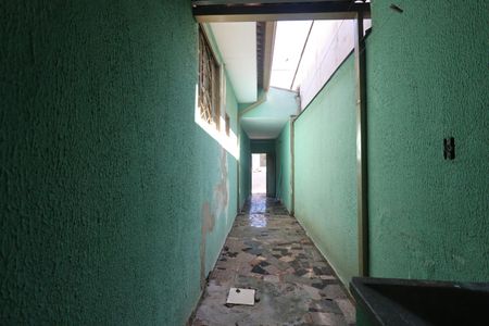 Casa para alugar com 30m², 1 quarto e sem vagaCorredor