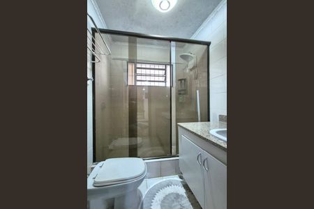 Casa à venda com 253m², 4 quartos e 2 vagasBanheiro