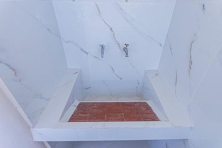 Casa para alugar com 190m², 2 quartos e 1 vagaÁrea de Serviço