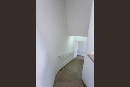 Escada de casa à venda com 2 quartos, 190m² em Pirituba, São Paulo