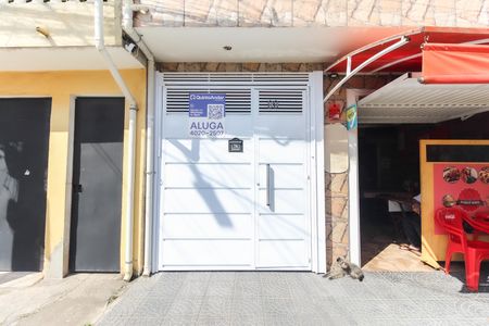 Casa para alugar com 50m², 1 quarto e sem vaga Casa para alugar com 50m², 1 quarto e sem vagaFachada