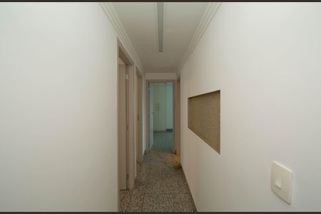 CORREDOR de apartamento à venda com 4 quartos, 140m² em Buritis, Belo Horizonte