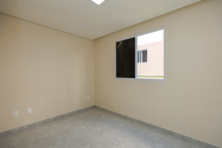 Quarto 1 de apartamento para alugar com 2 quartos, 38m² em Jardim Raposo Tavares, São Paulo