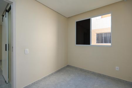Quarto 2 de apartamento para alugar com 2 quartos, 38m² em Jardim Raposo Tavares, São Paulo